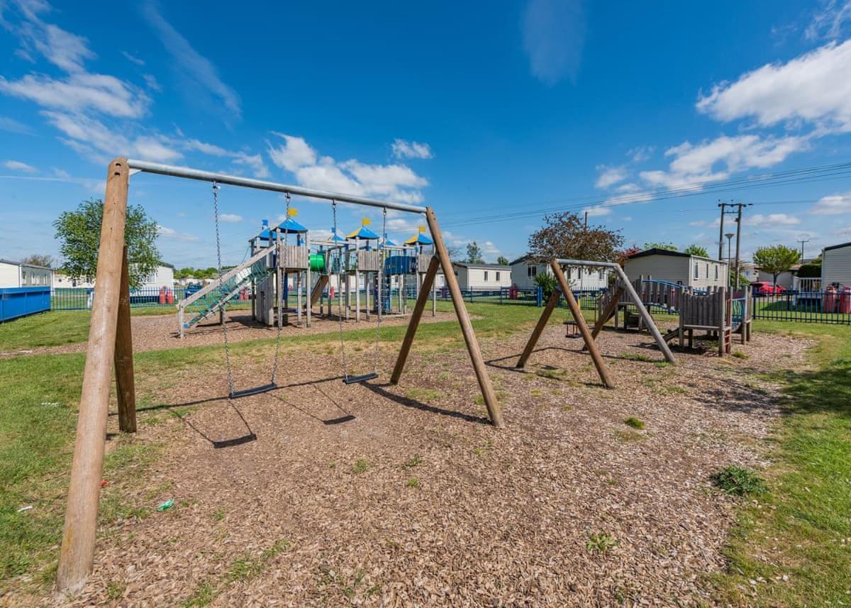 Riverside Caravan Holiday Park Bognor Regis Exterior foto